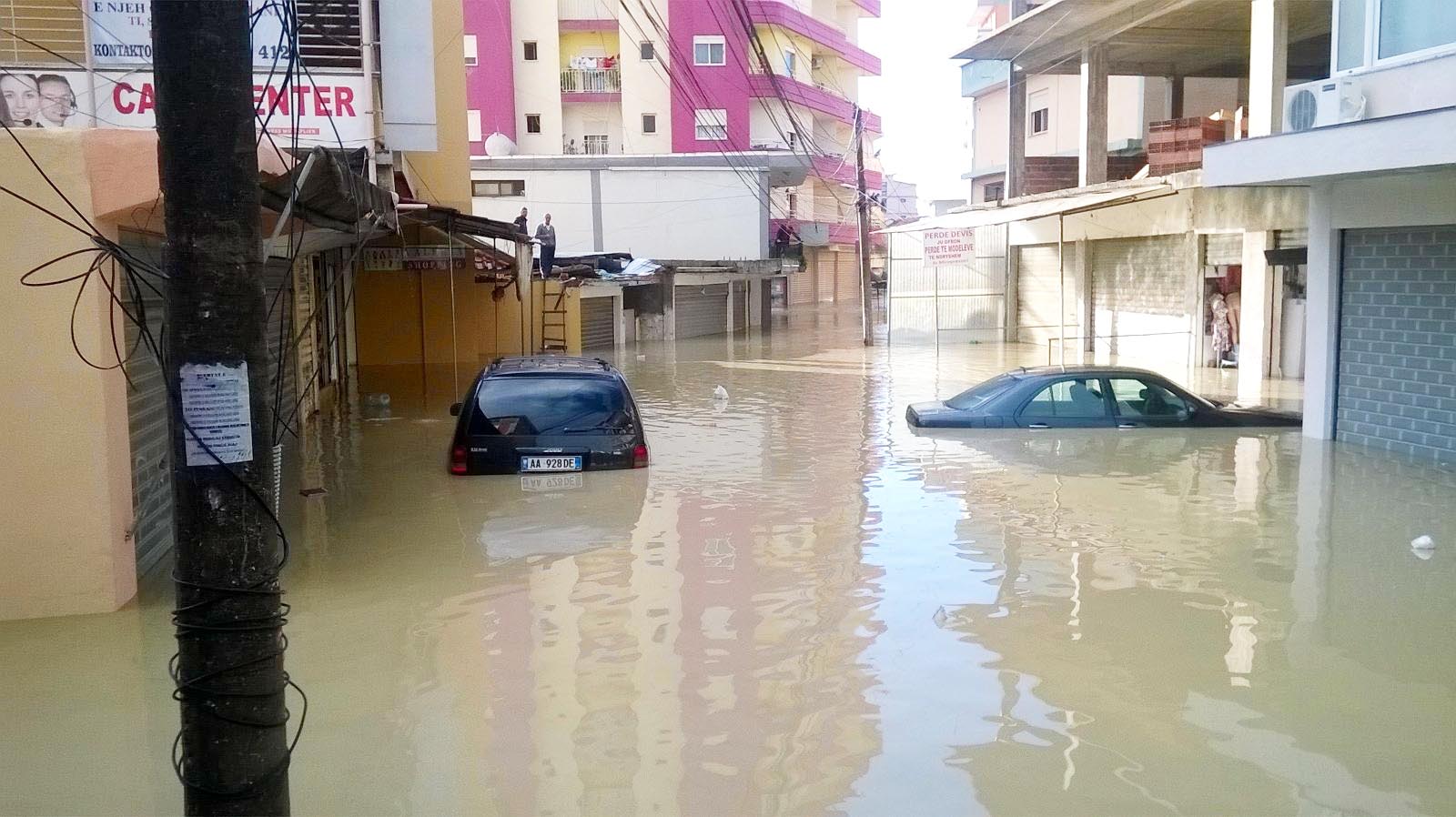 Emergjencat Civile: Situata në mbarë vendin deri në orën 21:00, fillon inventarizimi i dëmeve