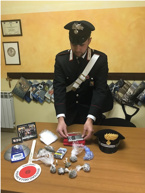 Shiste drogë pranë shkollave, arrestohet 34-vjeçari shqiptar