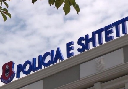 Babai i të miturës denoncon 21-vjeçarin, por dëshmia e vajzës e lë pa fjalë