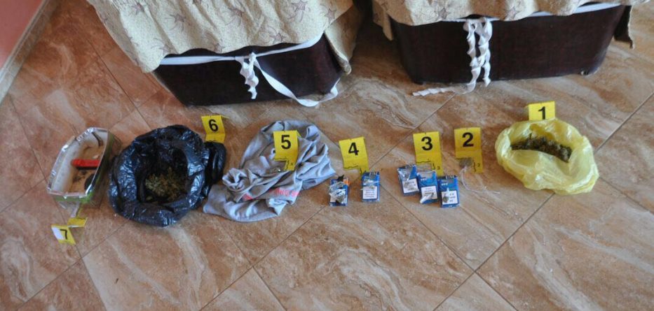 Një telefonatë shmang tragjedinë, çfarë gjeti policia kur shkoi në banesë