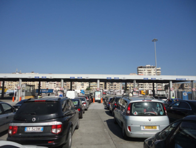 Paralajmërimi për emigrantët, ja çfarë nuk duhet të blejnë