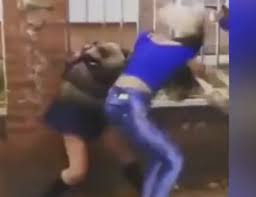 Dy 27-vjeçaret rrihen në shtëpi dhe përfundojnë në polici