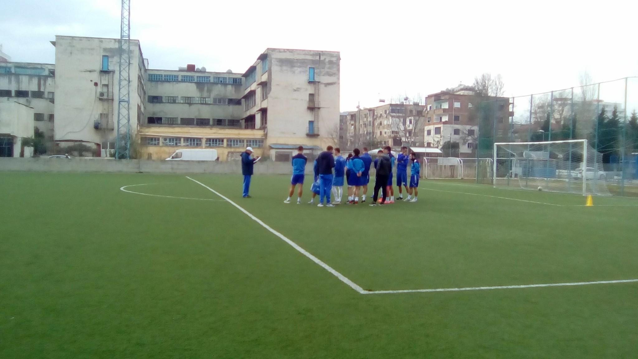 Teuta kthehet në “kantier”