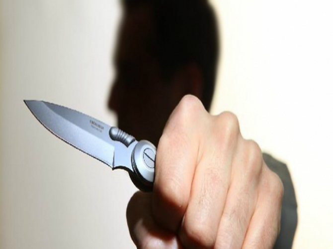 Sherr me thika, plagoset në qafë 23-vjeçari