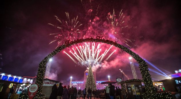 Koncert dhe spektakël për Vitin e Ri, ja këngëtarët që marrin pjesë