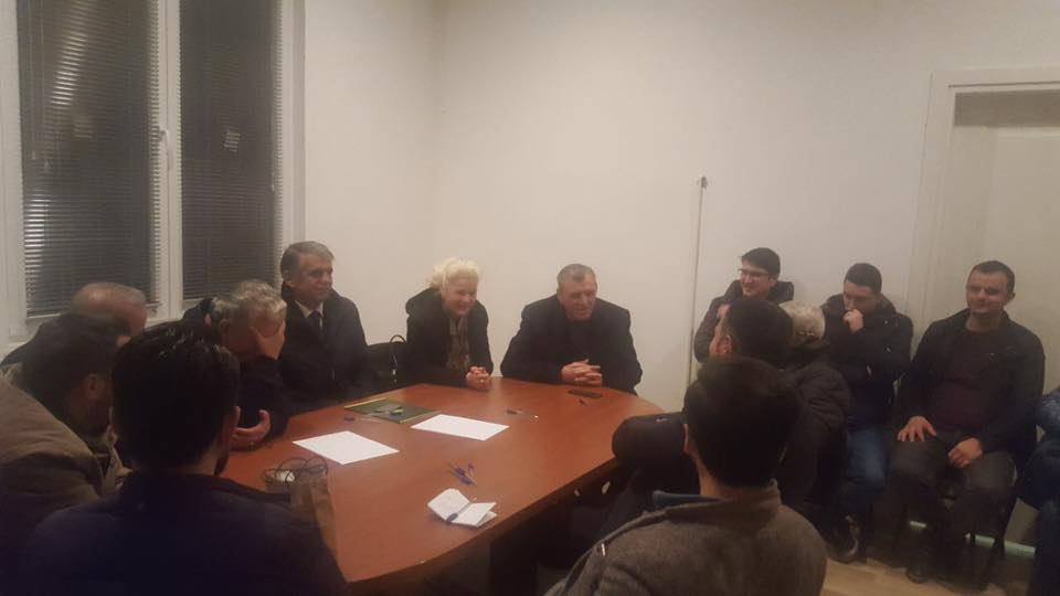 Protesta e opozitës, Agron Duka njofton strukturat për vendimin e rëndësishëm (FOTO)