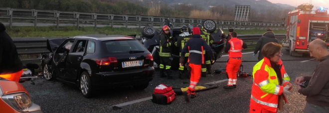 Sapo mbushi 25-vjeç, futet në krah të kundërt në autostradë, 2 viktima