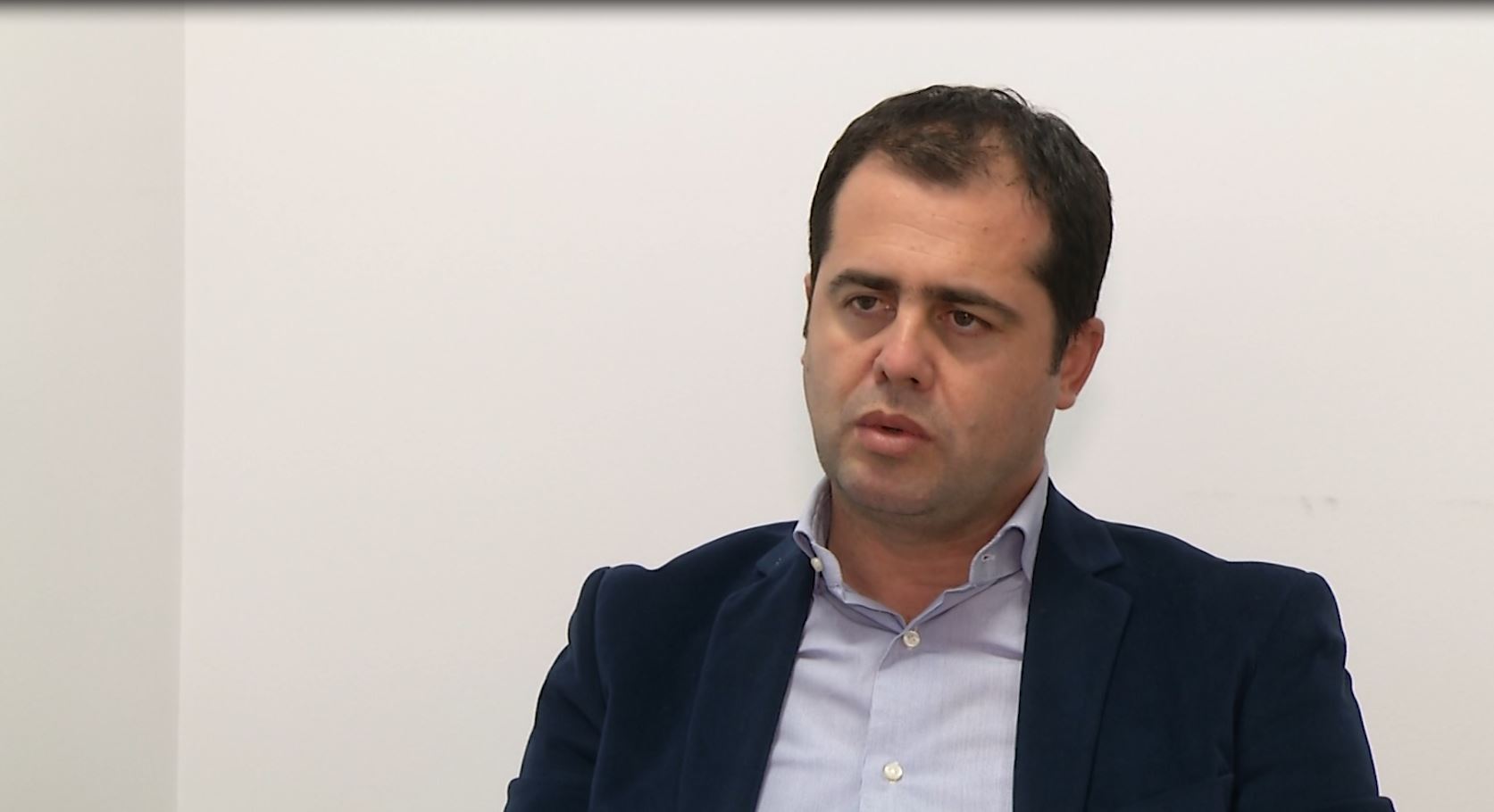 Bylykbashi: Ta harrojnë, nuk tërhiqemi nga votimi elektronik