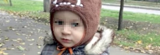 Burri hidhet nga kati i 8-të, shtyp fëmijën 21-muajsh