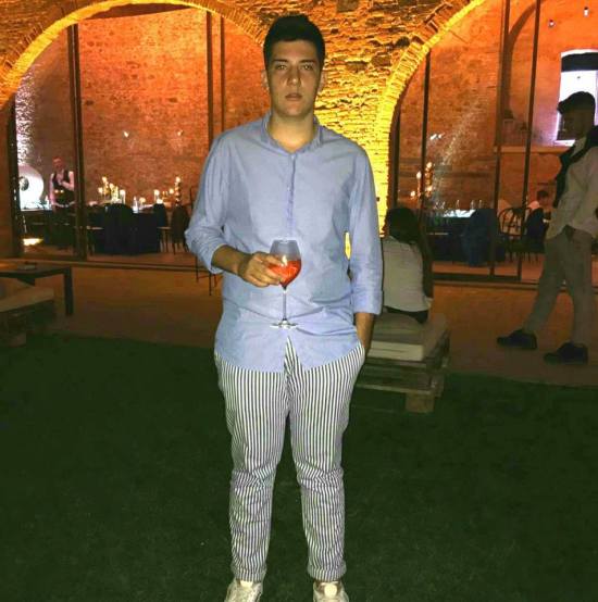 Ishte prekur nga gripi, 17-vjeçari humb jetën ndërsa po fliste në telefon me mikun e tij