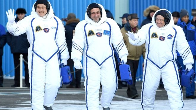 Astronauti që u zgjat me 9 cm në 3 javë