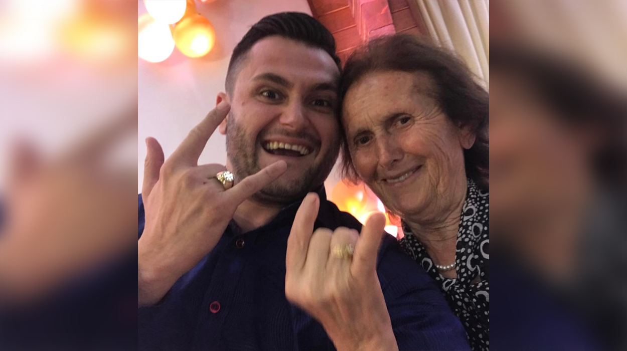 Ija e Bes Kallakut flirton në Instagram me politikanin e njohur (FOTO)