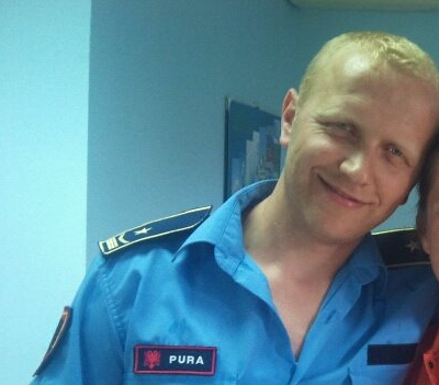 U rrah me shkop bejsbolli, çfarë tha në polici shefi i burgut