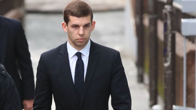 Sulmoi të dashurën, shpallet fajtor mbrojtësi i Liverpool