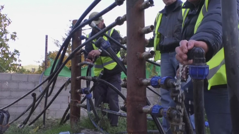 Reforma e ujit, zv.ministri mbledh 12 Prefektët: Nga 1 shkurti aksion derë më derë