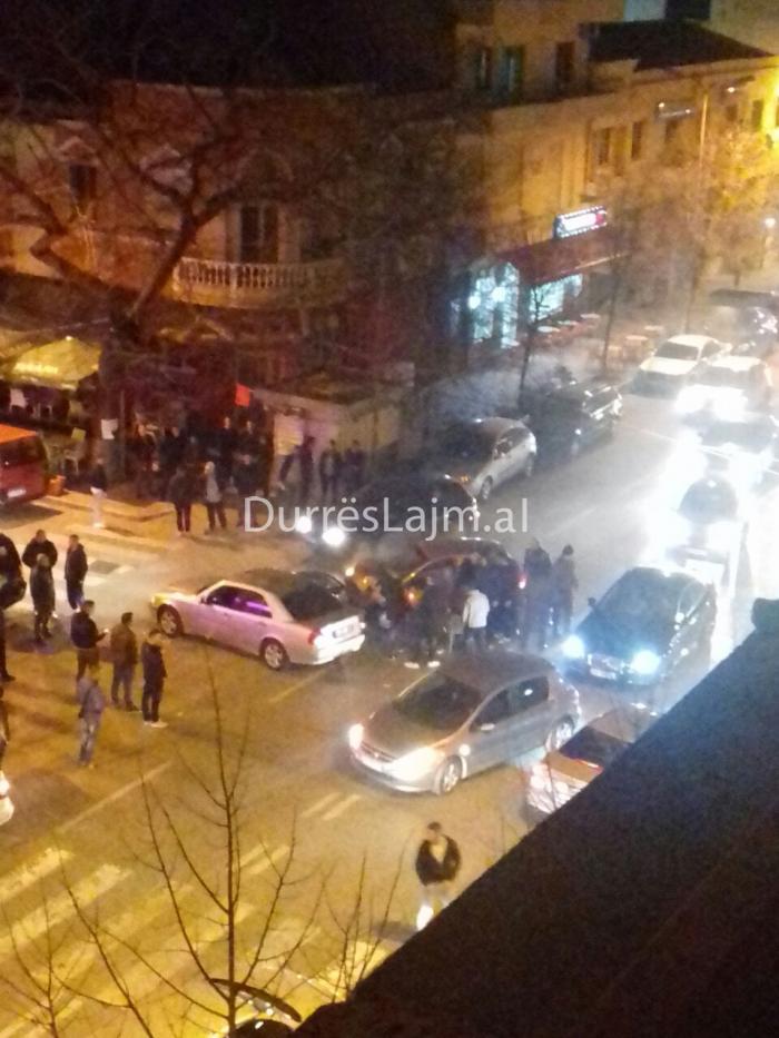 Aksidenti në mes të Durrësit, policia nis procedimin penal