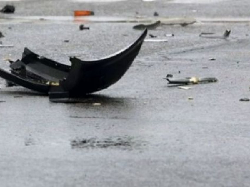 Aksidentohen dy makina, dy të plagosur në gjendje të rëndë