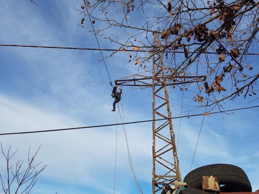 Gjysma e Tiranës sot pa drita, zonat ku do të stakohet energjia