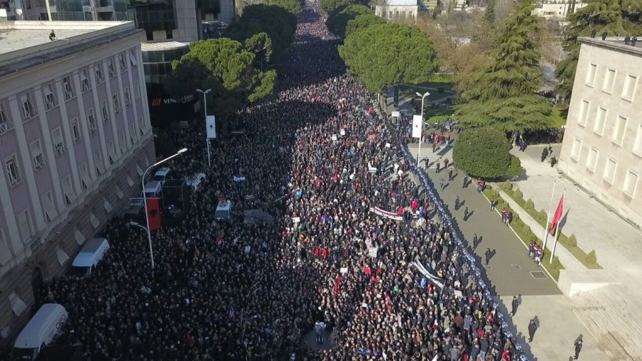 Protesta e opozitës, një “déjà vu” e trishtueshme