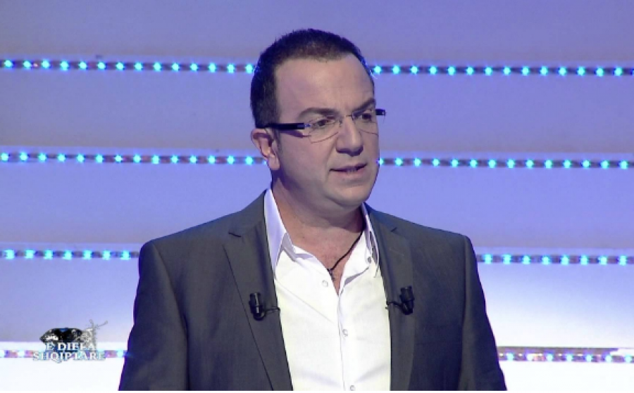 “Ik mos më çaj b*****”, incident në emisionin e Ardit Gjebreas