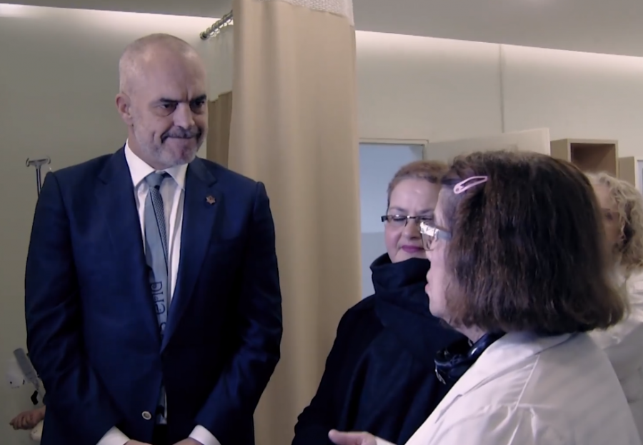 Videoja e Ramës me mësuesen e sëmurë, reagon deputeti i Durrësit