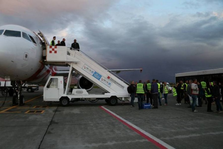 Deportohen 51 shtetas, 35 të tjerë u refuzohet hyrja në Shengen