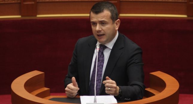 Balla tregon arsyen e protestës: Prokuroria ka thirrur Shkëlzen Berishën për aferën e CEZ-it