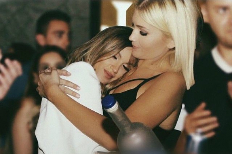 Sara Hoxha feston ditëlindjen, Lori shkruan fjalët më të ëmbla