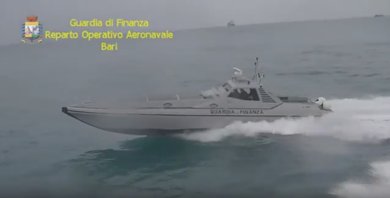 Arrestohen 2 skafistë, kapen 900 kg drogë me vlerë 8 mln euro (VIDEO)