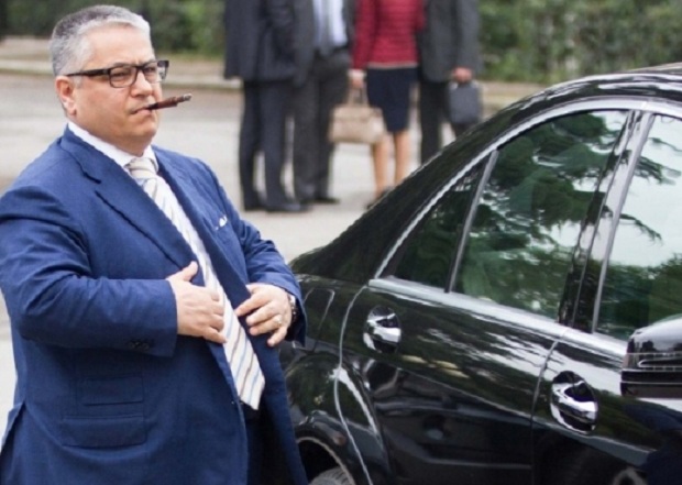 Bashkim Fino jep dorëheqjen nga të gjitha funksionet politike në PS