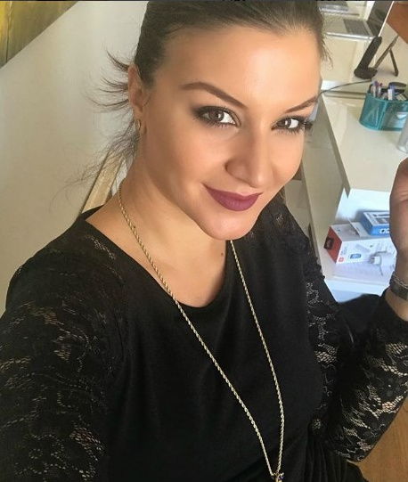 Në muajin e 7-të të shtatzënisë, moderatorja nga Durrësi plot projekte të reja!