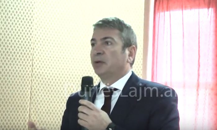 Gjiknuri takim me drejtuesit e institucioneve në Durrës: Investimet e rëndësishme për 2018-n (VIDEO)