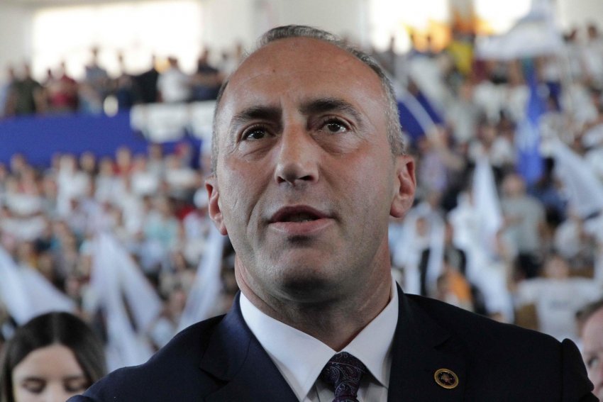 Iu refuzua viza amerikane, por Haradinaj merr pasaportën shqiptare