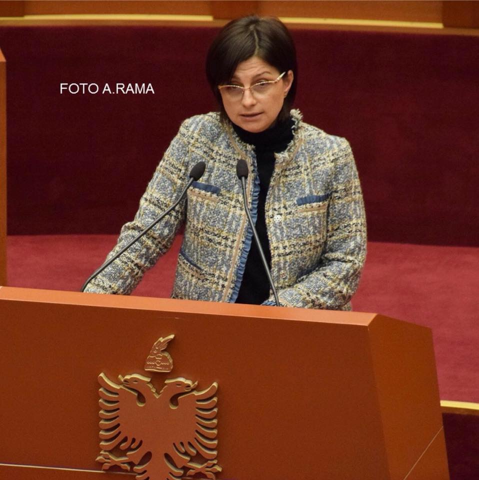 Deputetja e Durrësit: Si po e fsheh qeveria vjedhjen që synon me aeroportin e ri