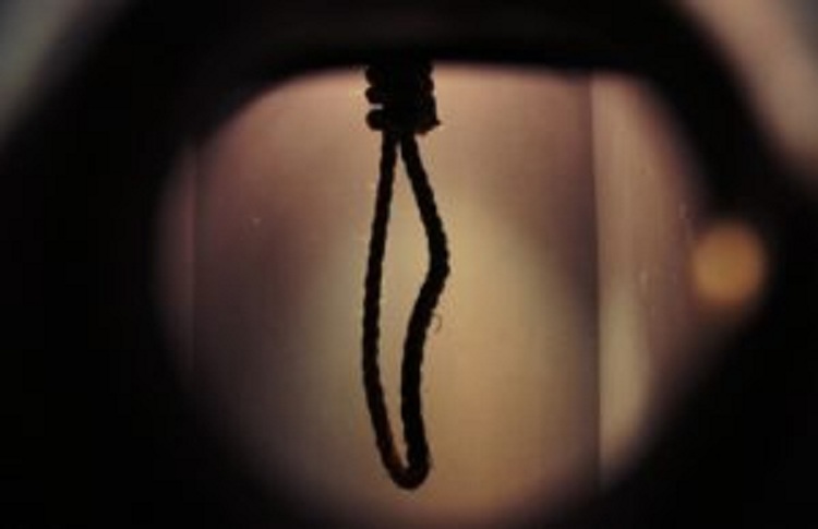 52-vjeçari gjendet i varur në garazhin e makinës në Durrës