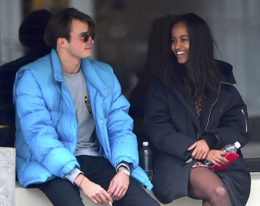 FOTO/ Vajza e ish-presidentit shfaqet në publik me të dashurin