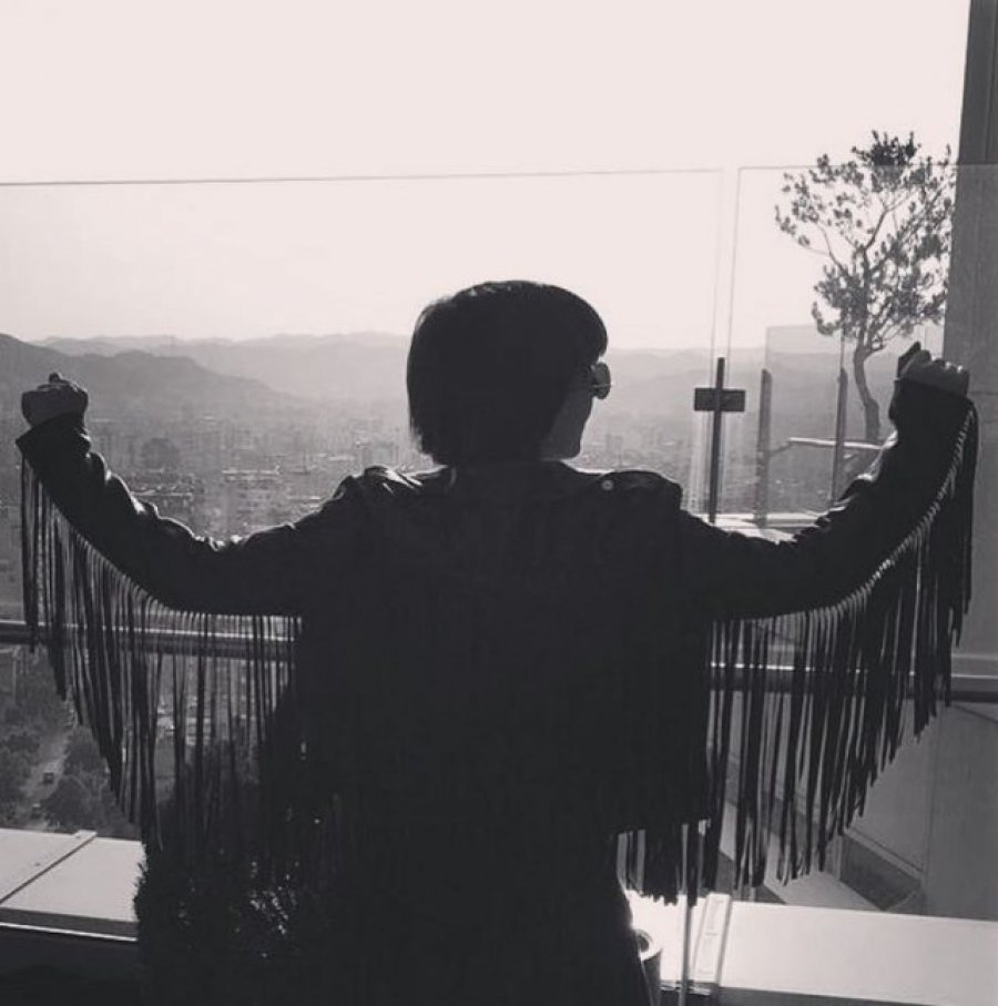 Këngëtarja shqiptare acarohet me kolegët: Këtë veprim ia toleroj Pink dhe Rita Orës, por jo juve