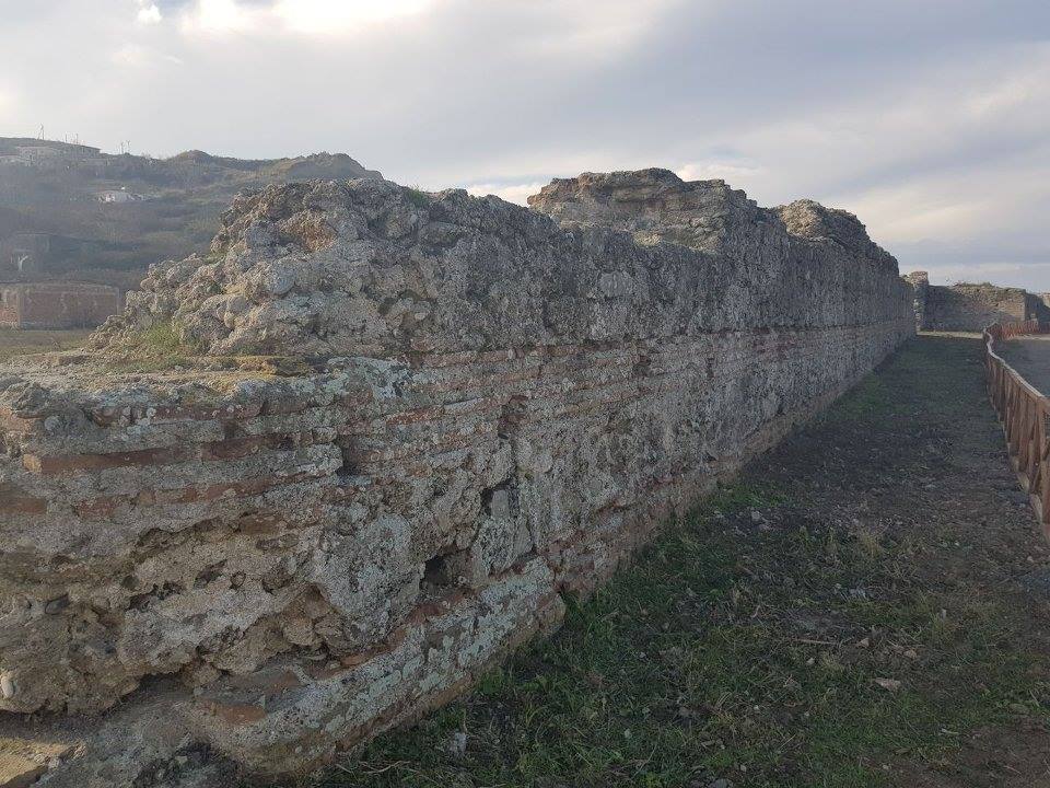 Durrës, &#8220;Muret e Portës&#8221; marrin një pamje të re (FOTO)