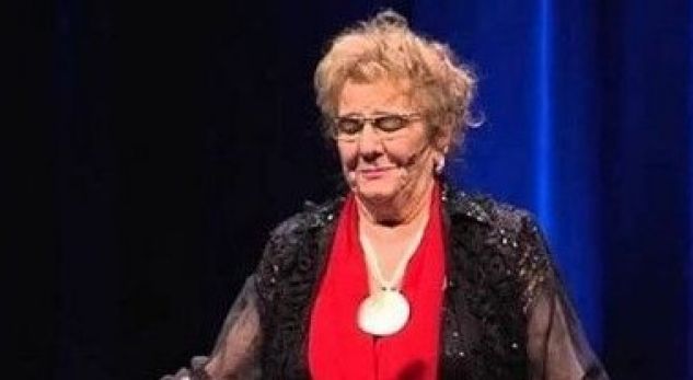 Blogeri durrsak: Tinka Kurti në gjendje të rëndë!