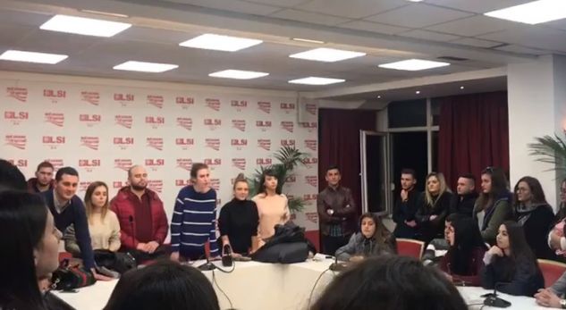 Opozita paralajmëron protestë, mobilizohen të rinjtë e LRI-së