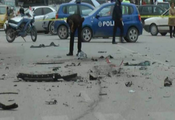 Eksploziv “Volkswagen”-it të 20-vjeçarit