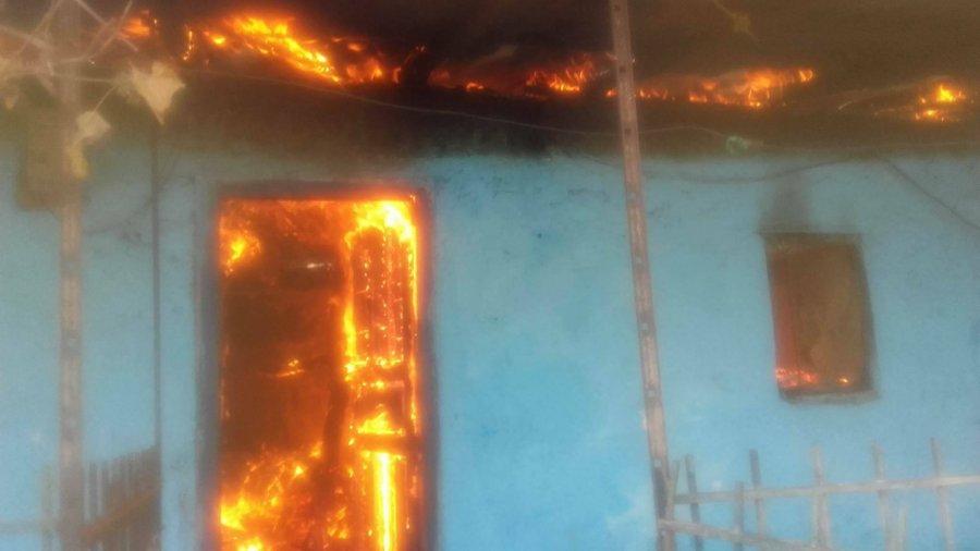 Digjet banesa, humbasin jetën nëna dhe djali