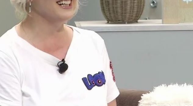 Gazetarja durrsake bëhet nënë për herë të parë (FOTO)