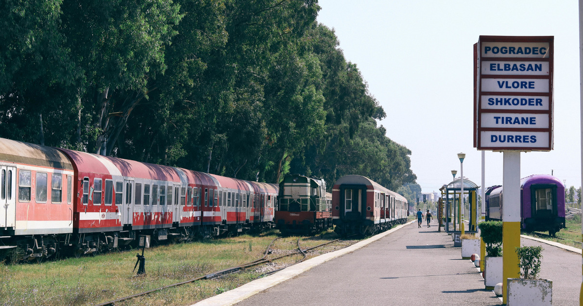 Qeveria Rama miraton marrëveshjen me BERZH, grant 35 mln € për hekurudhën Durrës-Rinas-Tiranë