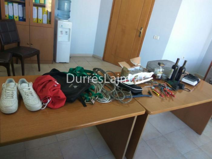 EMRAT/ Zbulohet banda tjetër e hajdutëve në Durrës, edhe një femër e përfshirë