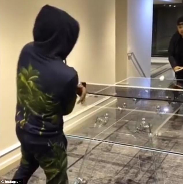 Tavolina e pingpongut ku luan Mayweather kushton 30 mijë dollarë!