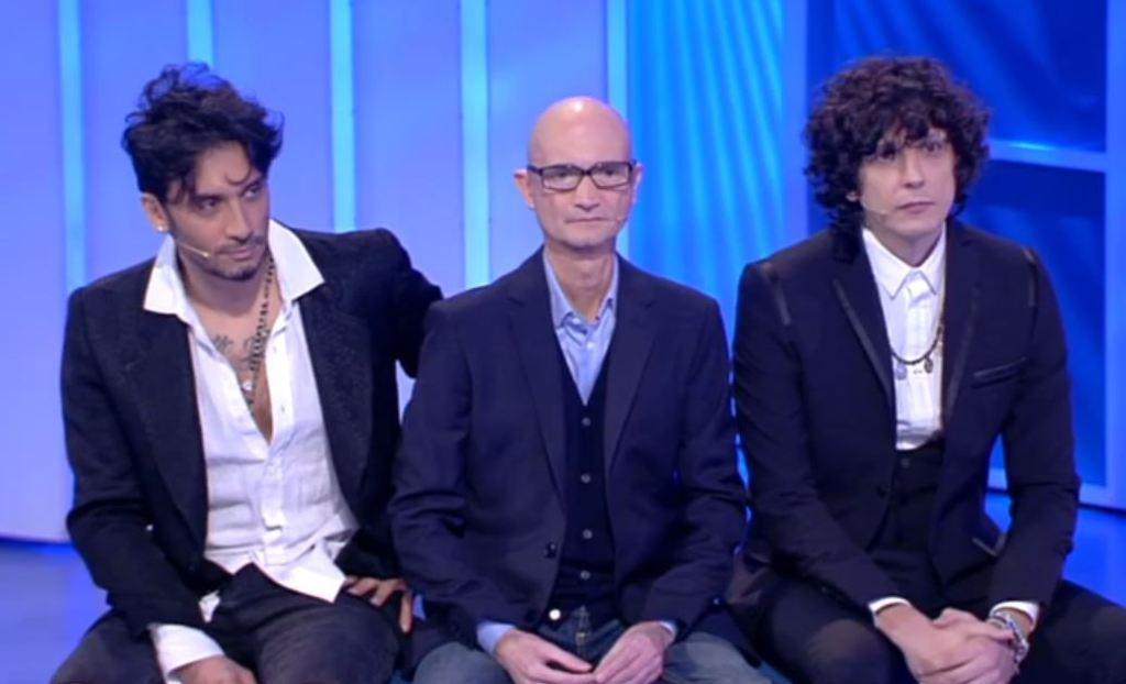 Ermal Meta surprizon të sëmurin me kancer: Historinë tënde do ta bëj këngë