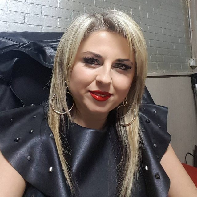 Artiola Toska feston ditëlindjen, ja sa vjeç mbush këngëtarja e njohur (FOTO)