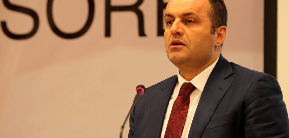 Llalla i shmanget Vetingut, heq dorë nga sistemi i drejtësisë