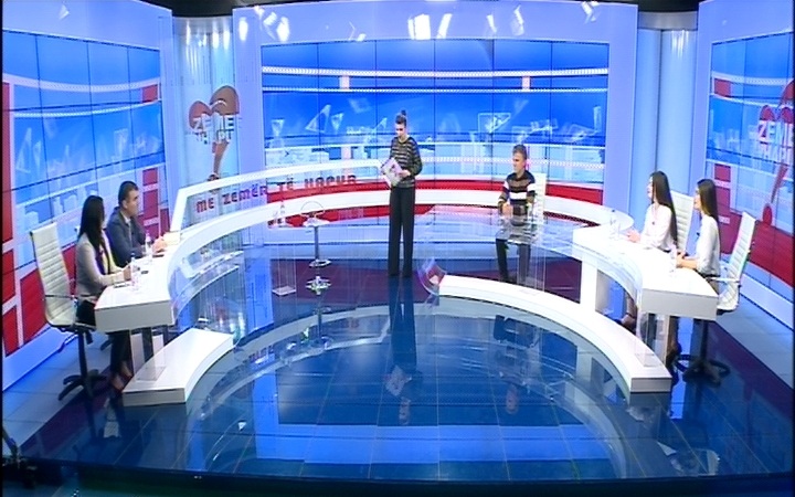 Arratisja nga Gjykata/ Krushqit përballen live. Nëna e vajzës: Gati më ndau nga burri